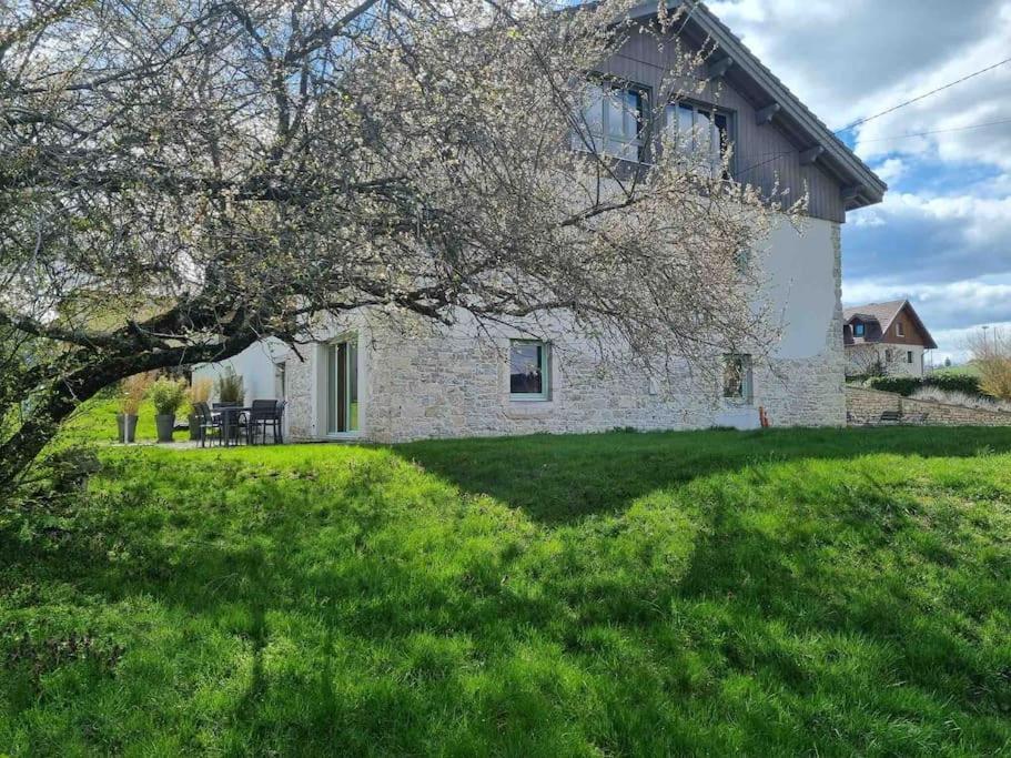 Logement Dans Maison + Exterieur Orchamps-Vennes Eksteriør bilde