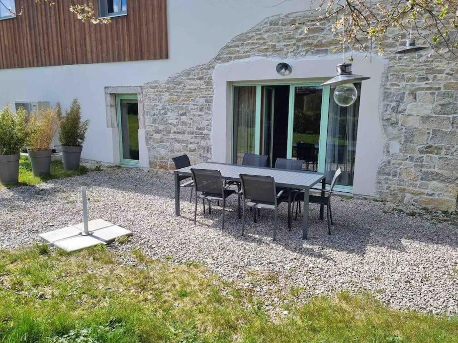 Logement Dans Maison + Exterieur Orchamps-Vennes Eksteriør bilde